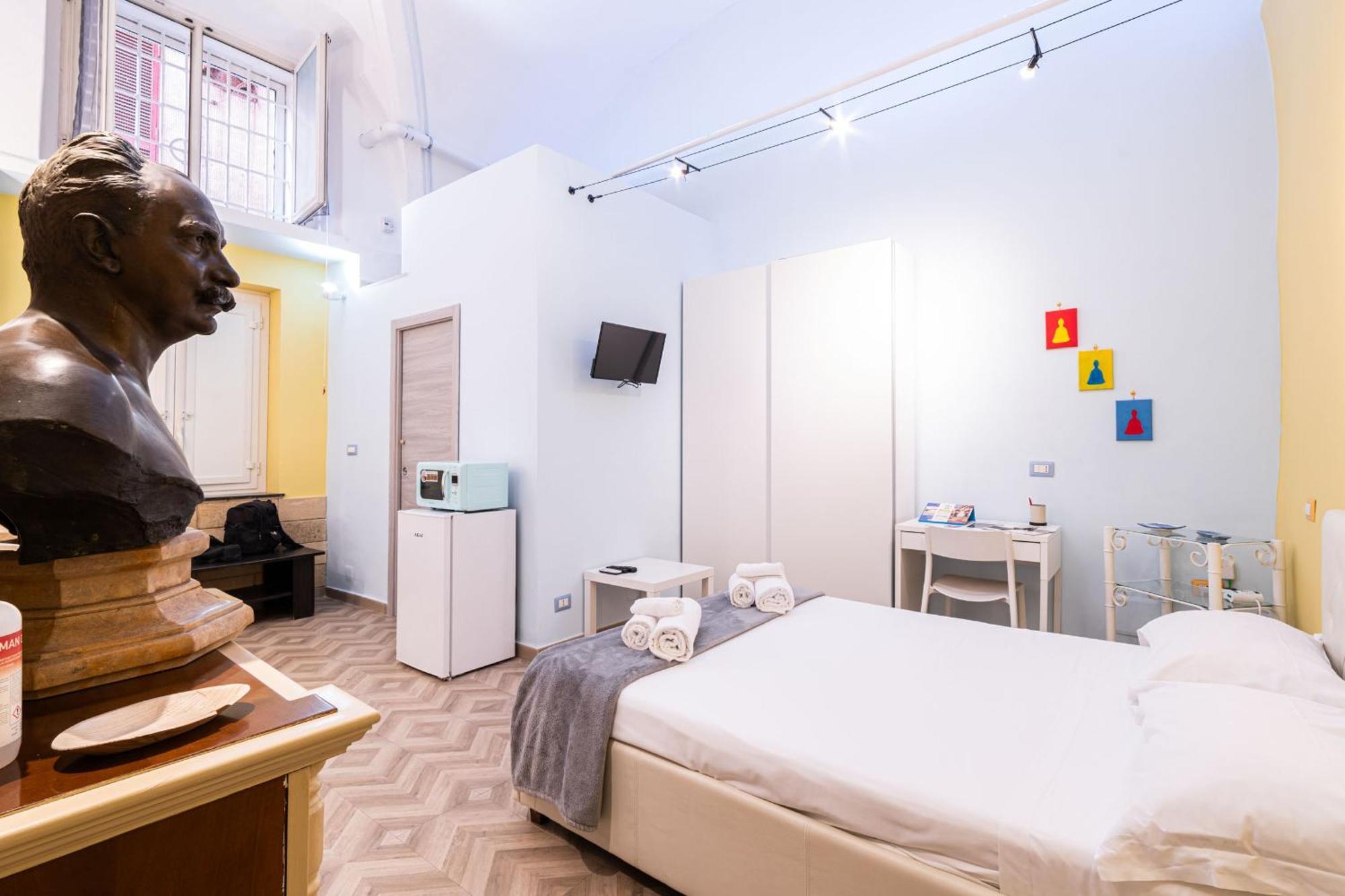 Room21 By Domusextra * Naples