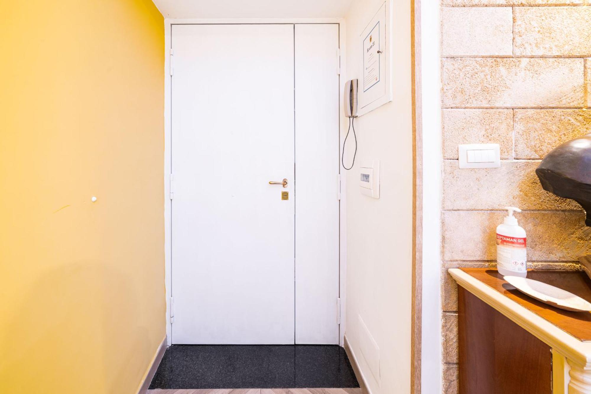 Room21 By Domusextra Appartement Naples